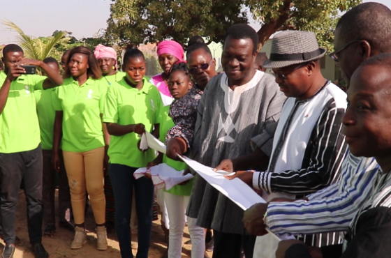 Inauguration de l’écloserie : La Fondation RAVI (REVIE) a reçu ce lundi 9 décembre 2019 à 08 heures et 30 minutes la visite de monsieur Sommanogo KOUTOU Ministre des Ressources Animales et Halieutiques